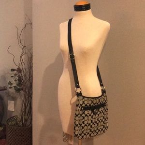 Coach crossbody signature pattern file bag